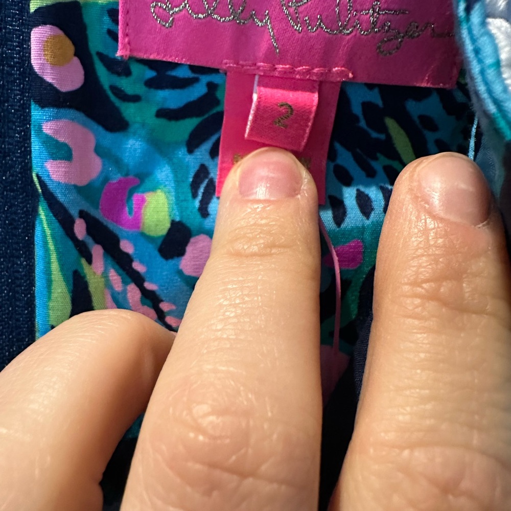 Lilly Pulitzer Shealyn Maxi Caftan in Low Tide Navy Catty Purrsonality - Picture 7 of 10
